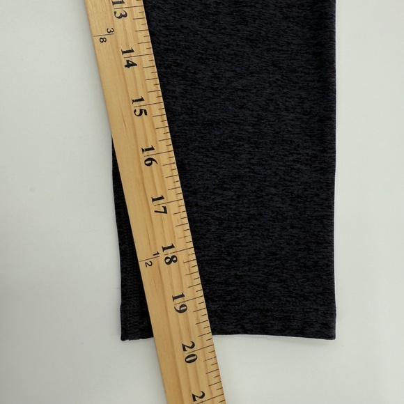 Beyond Yoga Leggings Women Small Heather Gray Capri Active Lounge Gym Stretch - Picture 8 of 10